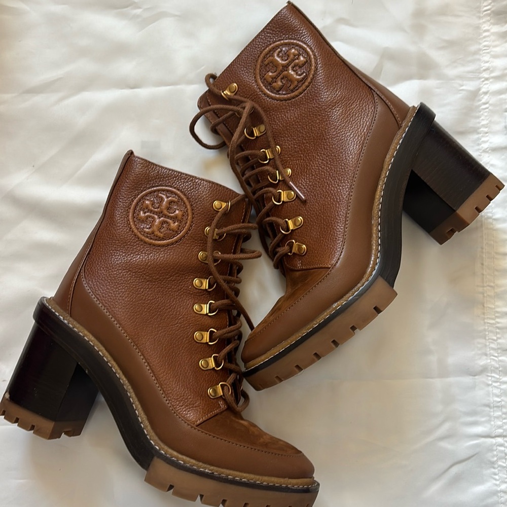 Tory Burch
Miller 95mm Lug Sole Booties, Toasted Caramel, 7.5 US
